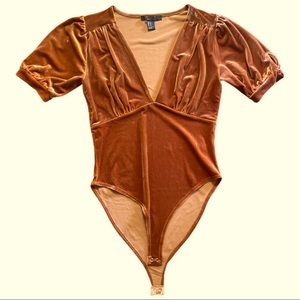 Forever 21 velvet body suit worn once Size M